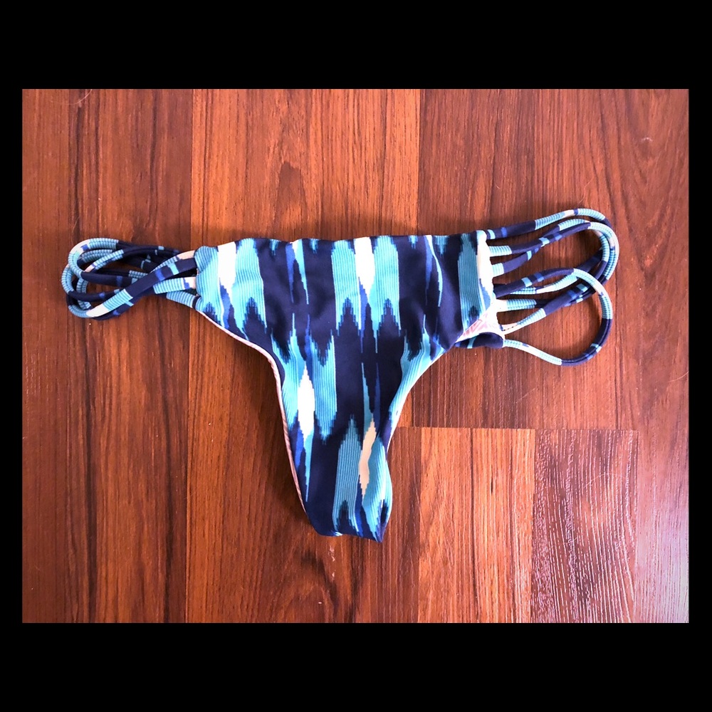 ACACIA VINTAGE BOTTOMS (lol like pre 2012)